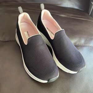 Slip on Skechers Shoes